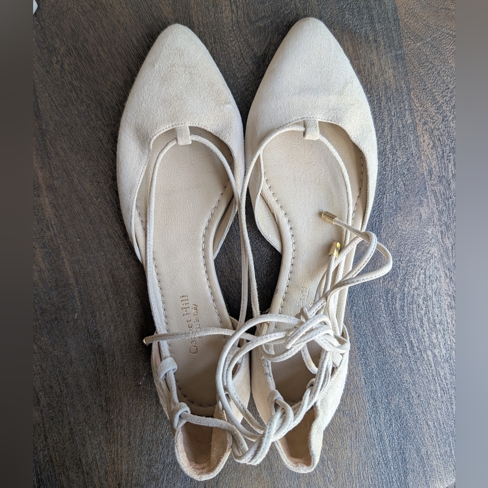 Garnet Hill Suede Cream Lace-Up Flats Gold Accents Size 8 Italy